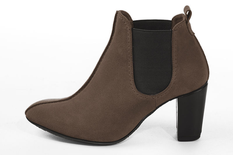 Women's chocolate brown and dark brown elegant Chelsea ankle boots, with side elastics. Round toe. High block heels - Profile view